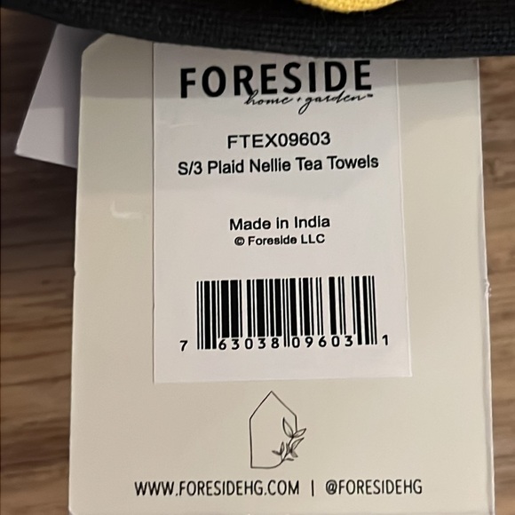 Foreside Home & Garden Set of 3 Abstract/Plaid Woven Kitchen Tea Towels 18”x27” - Picture 3 of 10